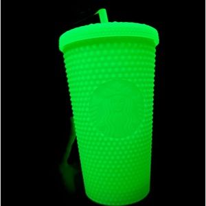 🚨UNRELEASED🚨GLOW-IN-THE DARK STARBUCKS CUP